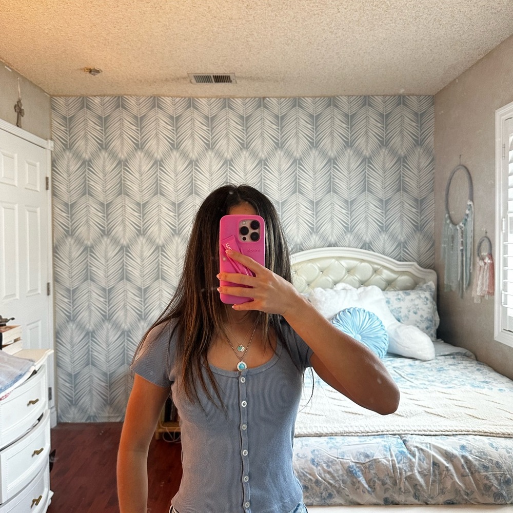 Brandy Melville Zelly Top